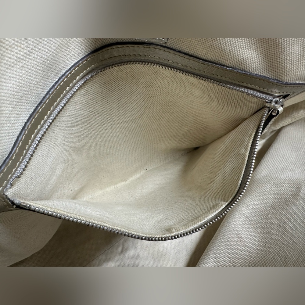 Authentic GUCCI GG implementation Tote Bag Silver w/COA - Picture 13 of 15